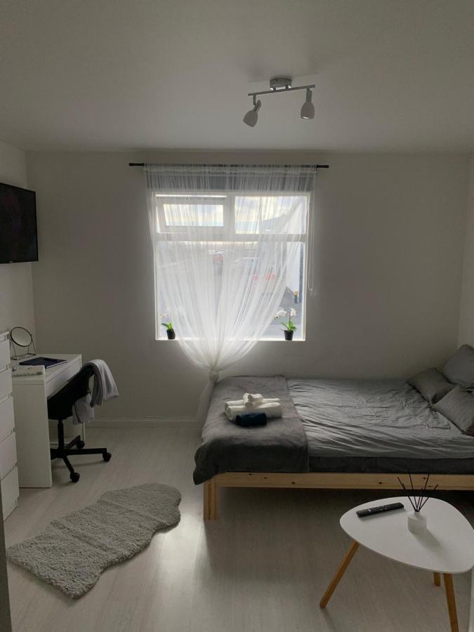 R&J Guesthouse Ro0M Grindavik Ngoại thất bức ảnh